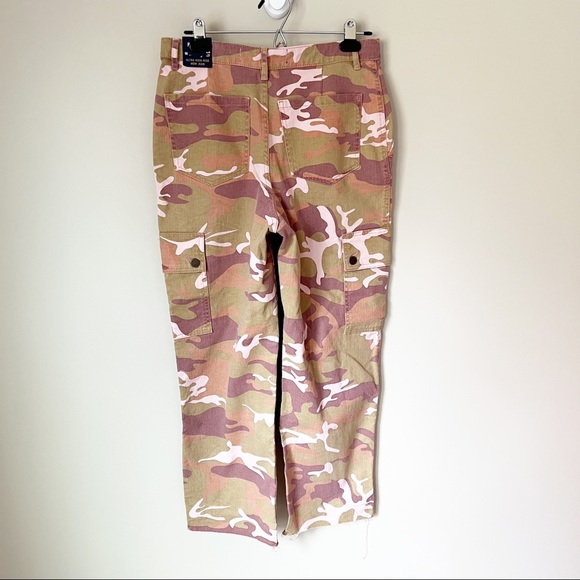 Hollister Ultra High-Rise Cargo Mom Jeans Pink Army Green Camo 9R 29 NWT - Picture 14 of 16
